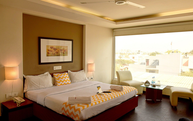 Fabhotel Prime Avenue