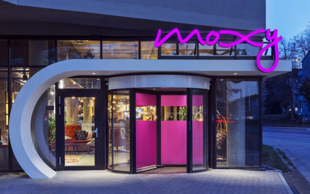 Moxy Frankfurt Airport Kelsterbach