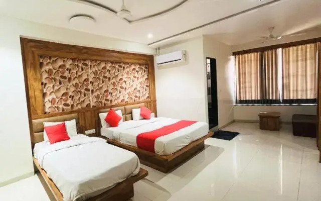 Oyo 41875 Hotel Hill City