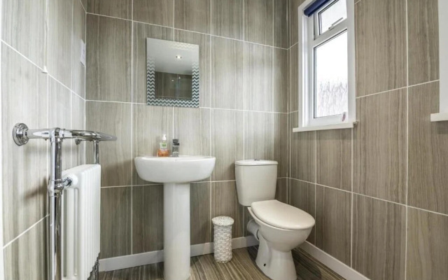 Little Hill - 3 Bed - Wisemans Bridge