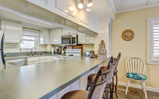 Ocean and Amelia Island View Condo with Oceanside Pool Access by RedAwning