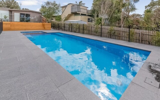 52 On Bayview - Pet Friendly (Outside Only)