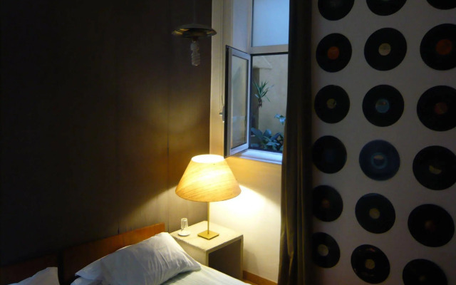Alves Torgo 14 Lisbon Guest House