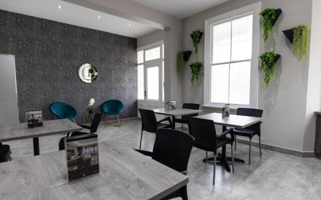 Luxe Suites Boutique Hotel