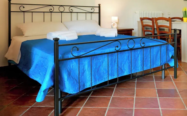 Tenuta Ricco Mono With Pool And Garden
