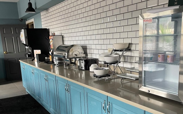 Spark by Hilton Sumter