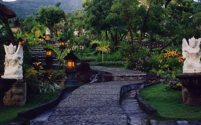 Dancing Dragon Cottages