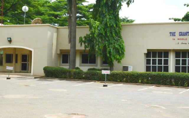 The Grant Suites Hotel