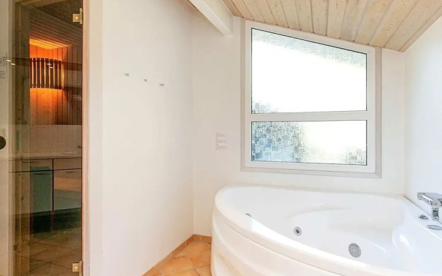 6 Person Holiday Home in Albaek