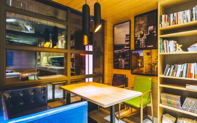 Ibis Styles Shanghai Qingpu Spor