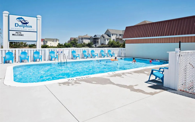 Dolphin Oceanfront Motel
