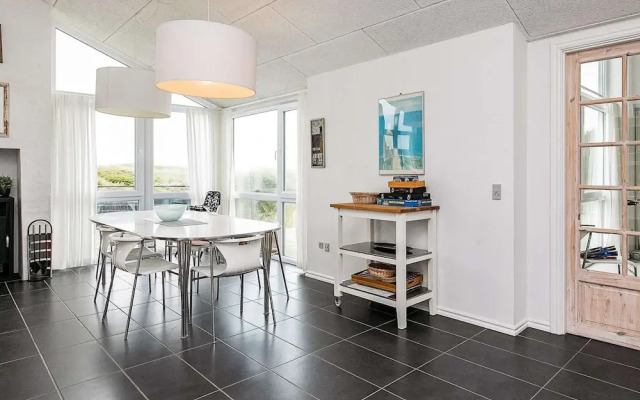 10 Person Holiday Home in Lokken-by Traum