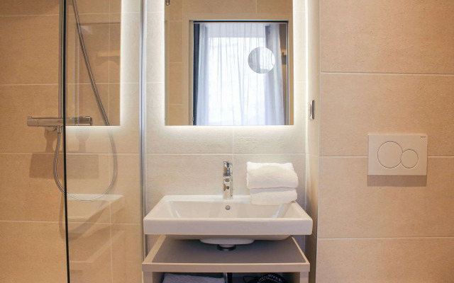 Brit Hotel Limoges Centre Gare - Hotel & Spa