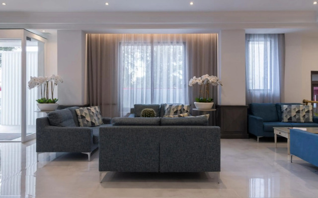 Plaza Regency Hotels