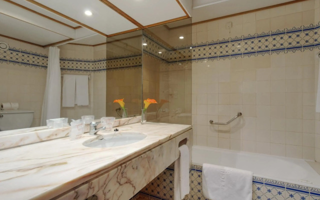 Muthu Oura Praia Hotel