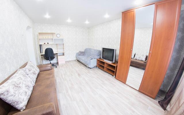 Огни Саратова на улице Чапаева