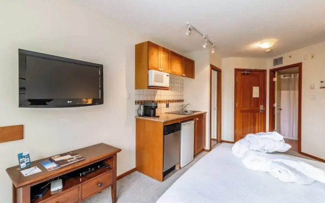 Mountain View Studio in Whistler Village - Unit 414