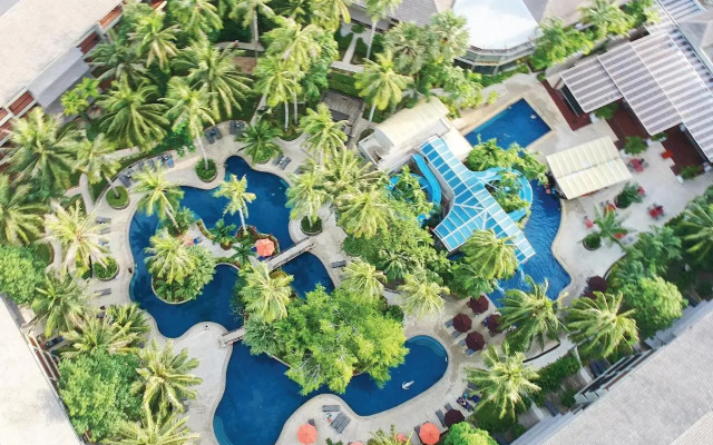 Courtyard Phuket at Surin Beach