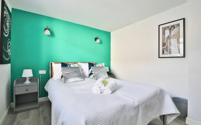 2 Bed Apartment Near Cardiff Bay
