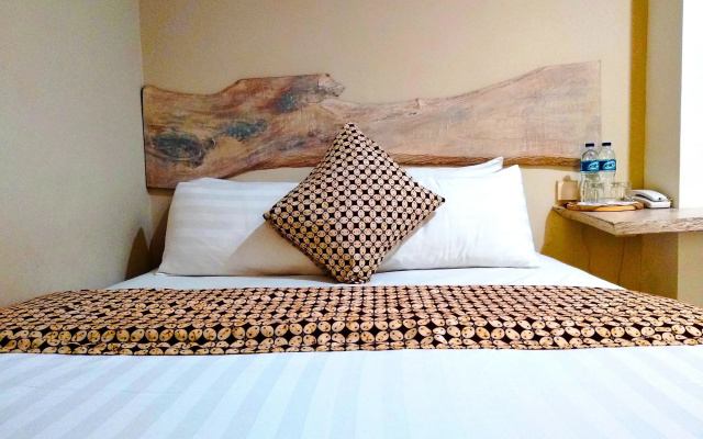 Remen Room Bed & Breakfast – Guest Rooms – Sleman