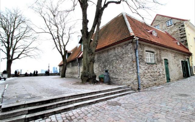 Tallinn City Apartments Toompea Old Town