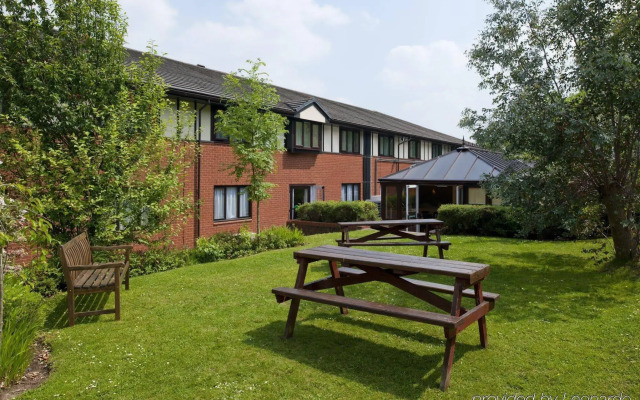 Holiday Inn A55 Chester West by IHG