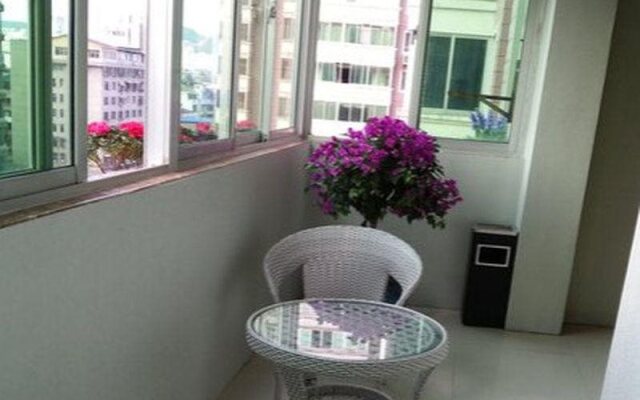 Guiyang Capsule International Youth Hostel