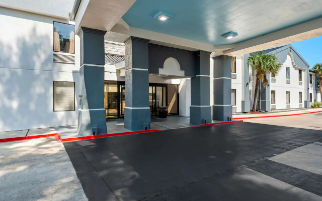 Quality Inn & Suites Lafayette