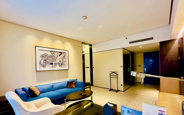 Holiday Inn Nantong Oasis Centre by IHG – Lobby – Nantong