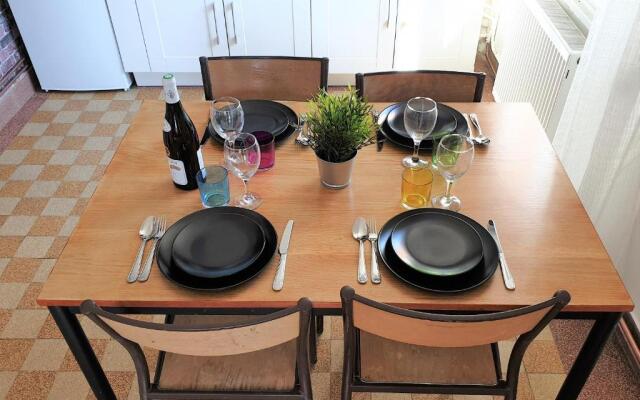 Au 36, Les Apparts Hotel Joigny