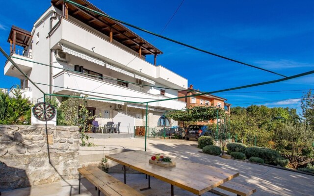 Amazing Apartment in Rijeka With 2 Bedrooms, Wifi and Outdoor Swimming Pool
