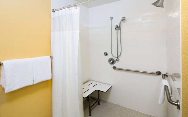 Fairfield Inn & Suites San Antonio Airport/North Star Mall