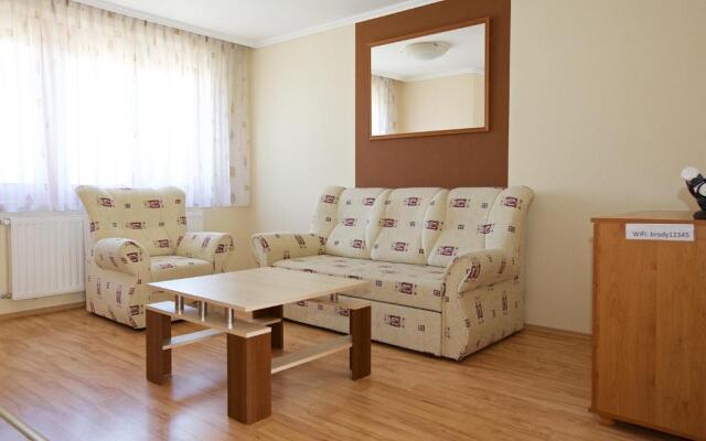 Zoli Apartmanok-Bródy 51-53