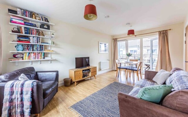 Lovely 2 Bedroom Apartment in Bermondsey