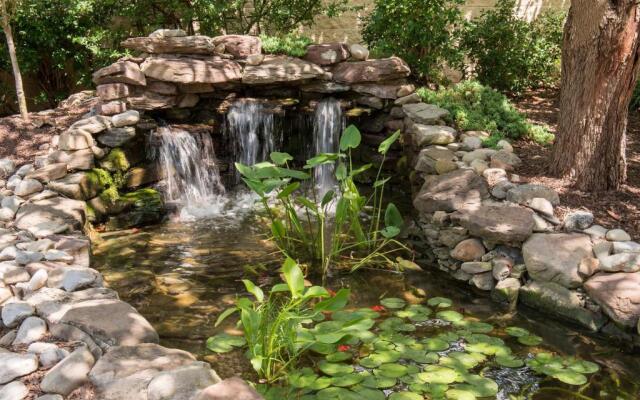 Courtyard by Marriott Frederick