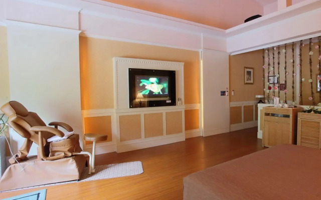 Regale Villa Hotel