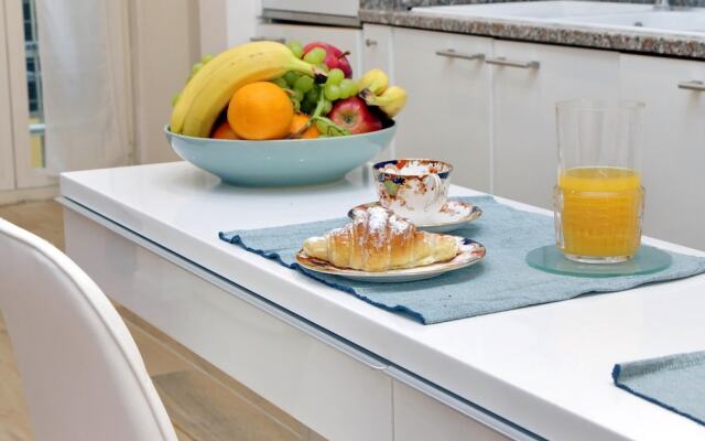 Treasurerome Carmen Suite 2BR