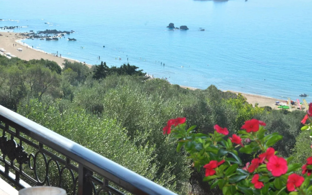 Apartments With Swimming Pool and sea View - Pelekas Beach