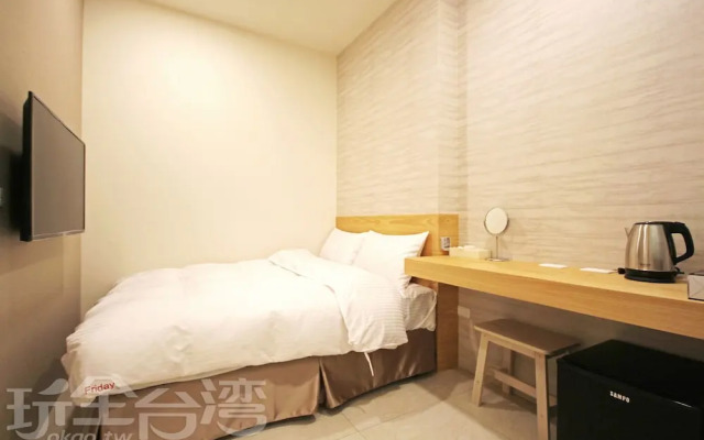 Sun Moon Lake FRIDAY Inn Guest House