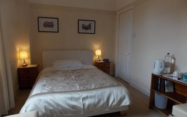 Mayfield Guest House