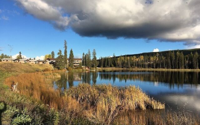 Lac Le Jeune Resort and Nature Centre