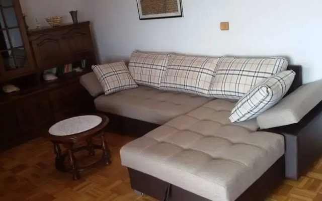 Zeljko - With Garden - SA2