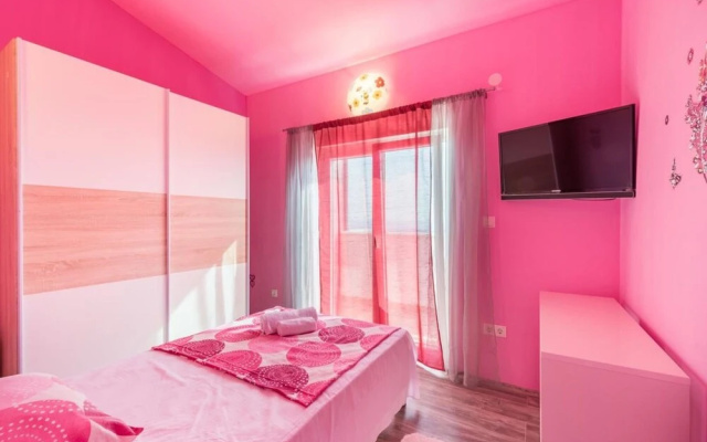 Enticing Villa in Ku?ine With Private Swimming Pool