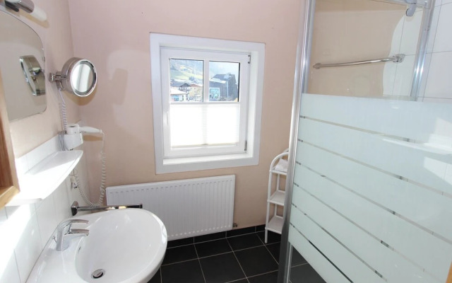 Magnificent Chalet in Kaprun With Balcony and Mountain Views