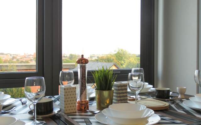 Tudors eSuites City Centre Apartment