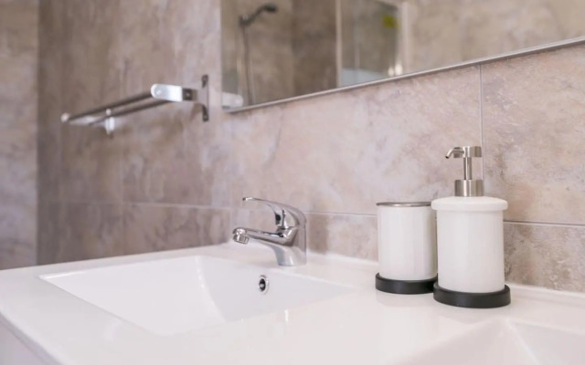 LovelyStay - Sweet Escape II - Backyard