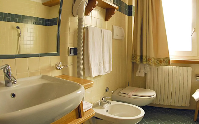 Hotel Baita Dei Pini