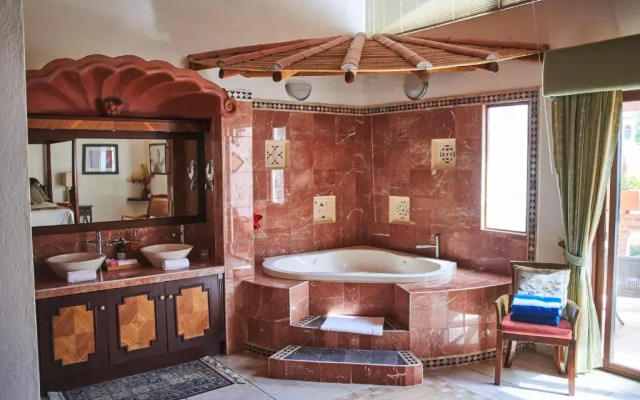 La Buena Vibra Retreat and Spa Hotel