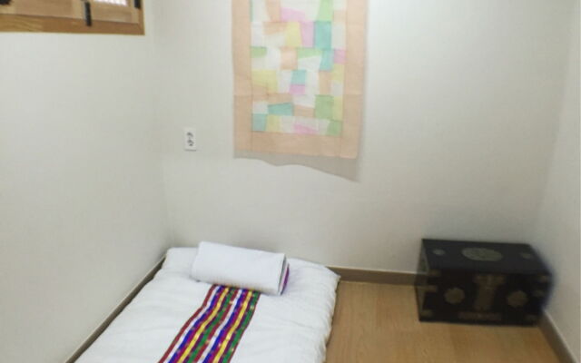 Seoul Lucky Guest House Hanok