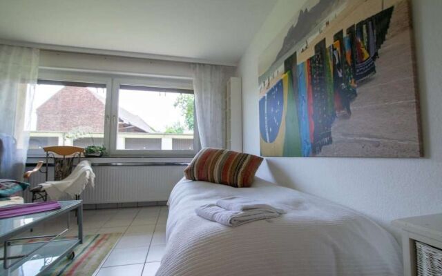 Tolstov-Hotels Big Room Apartment
